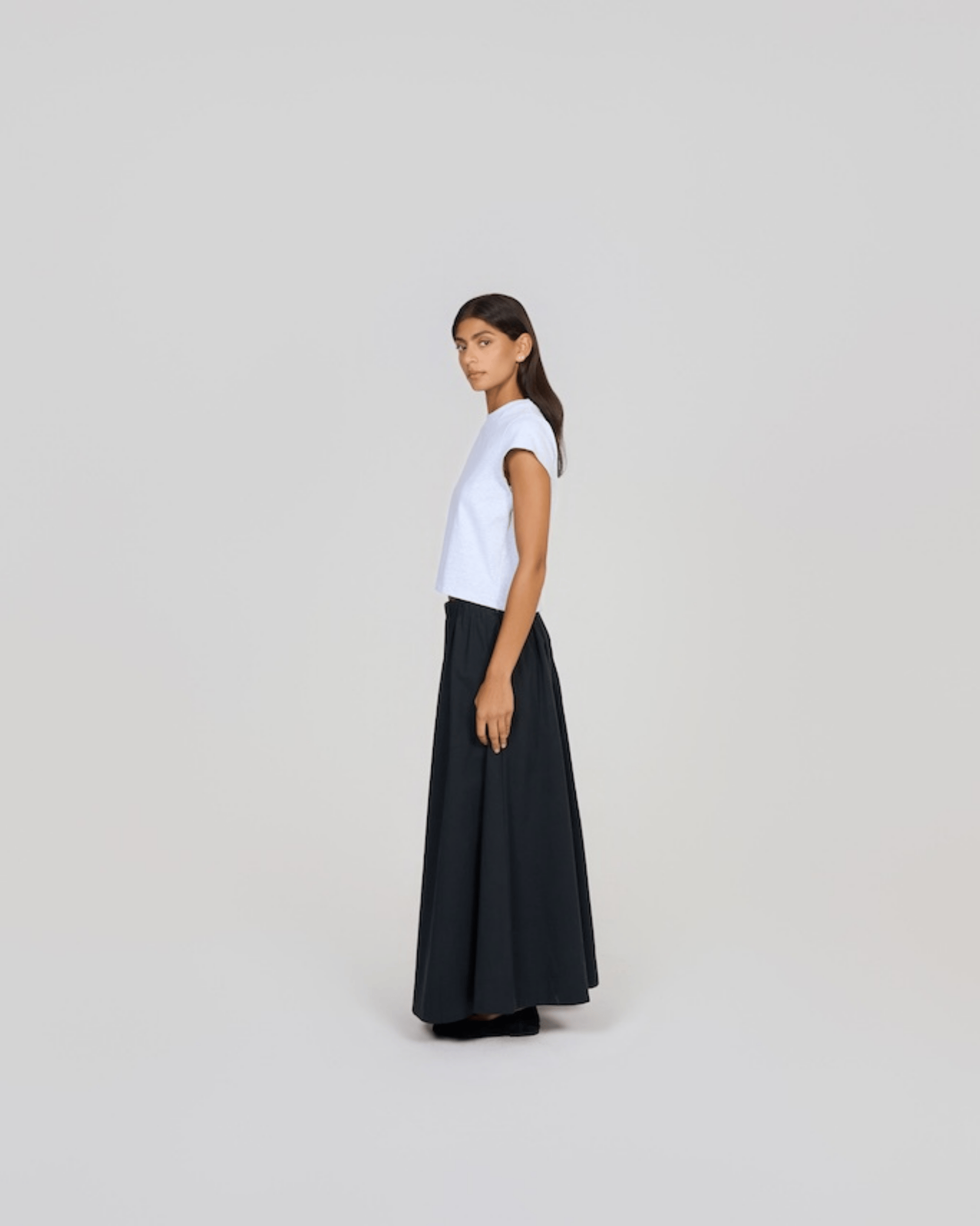 Indy Skirt in Midnight Navy – The Waiting Room