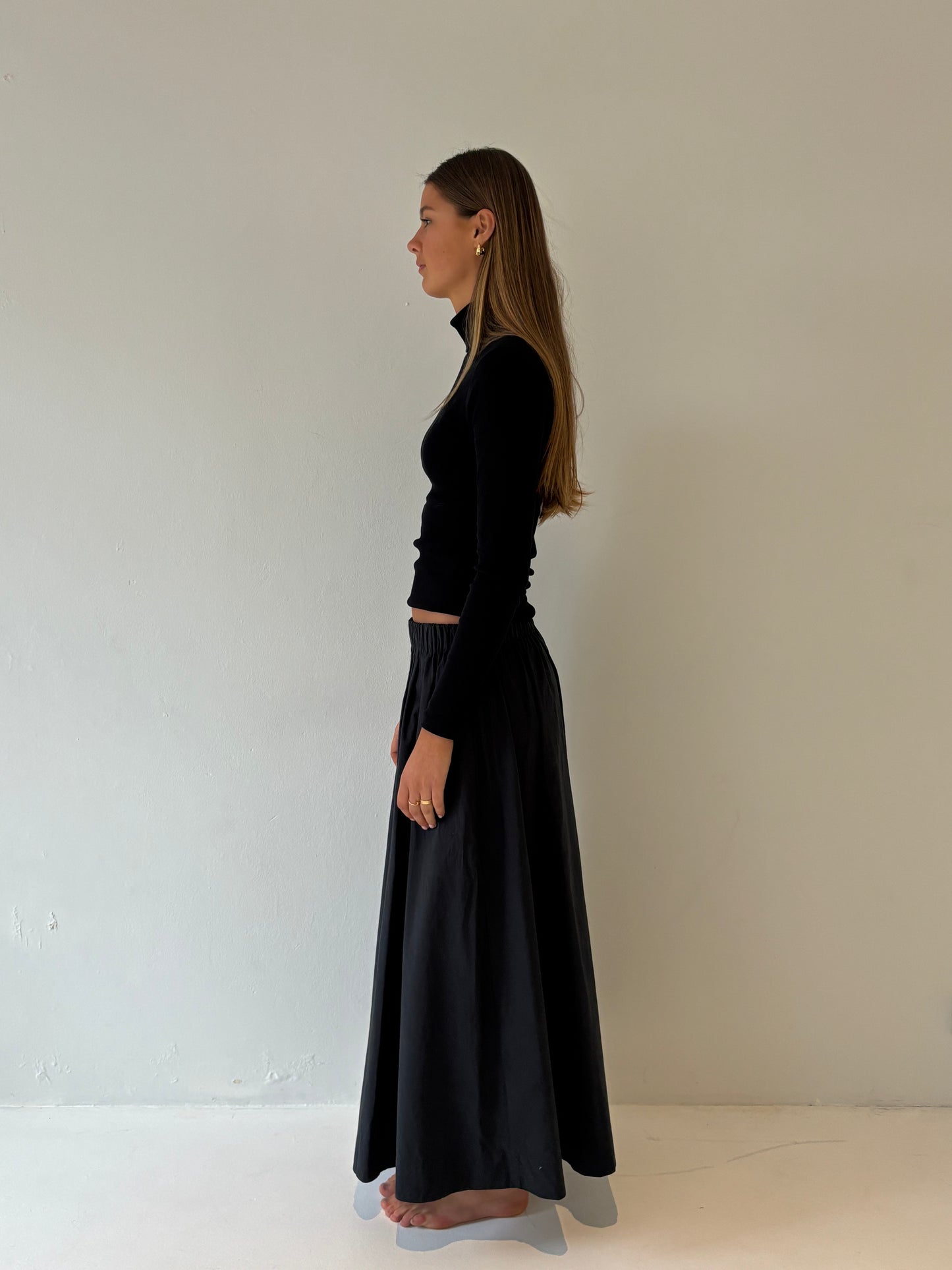 The Indy Skirt in Midnight Navy