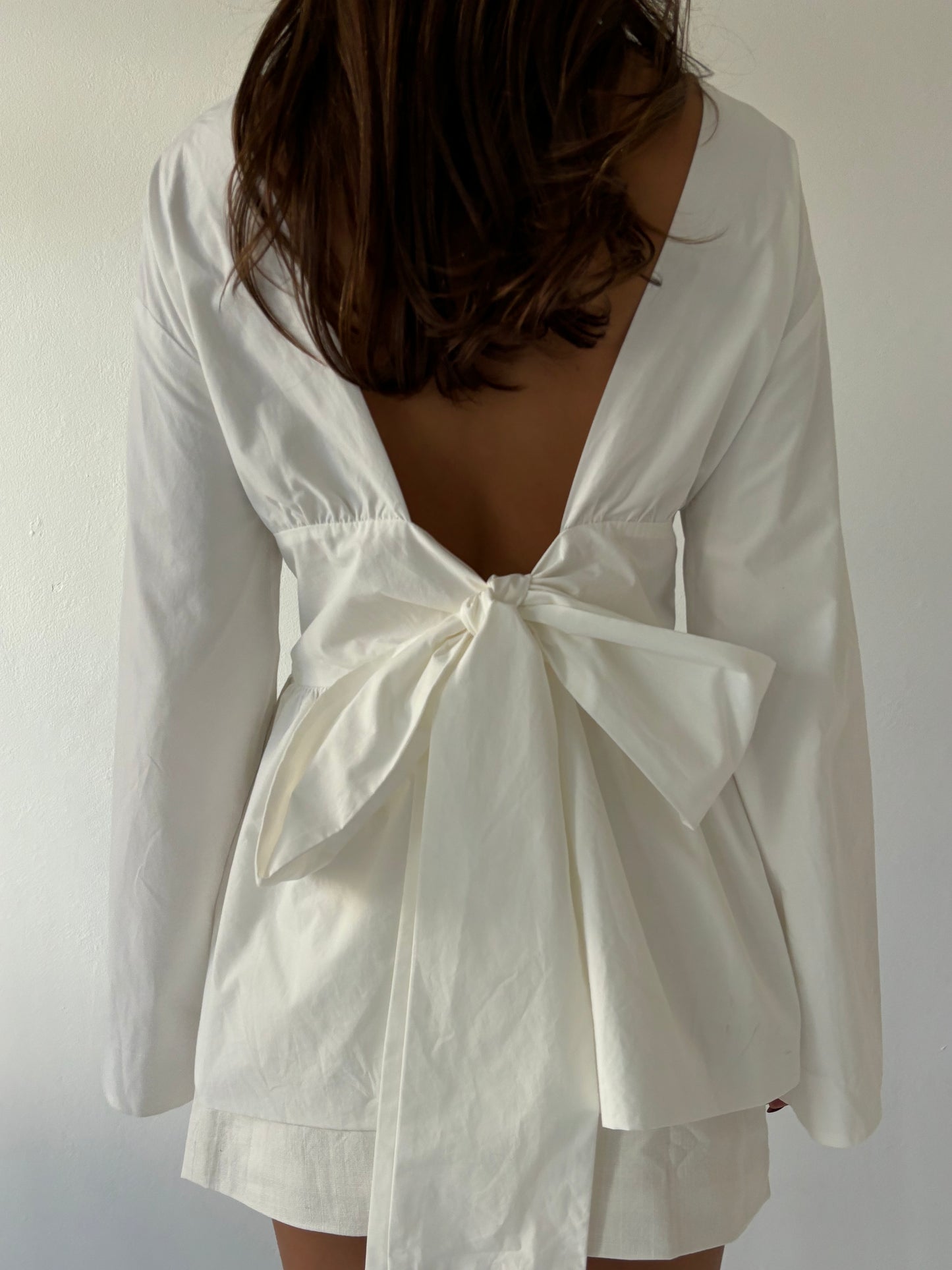 The Long Sleeve Rhoe Top in White