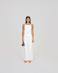 La Vila Top in White styled with the Jamie jean in Bright White