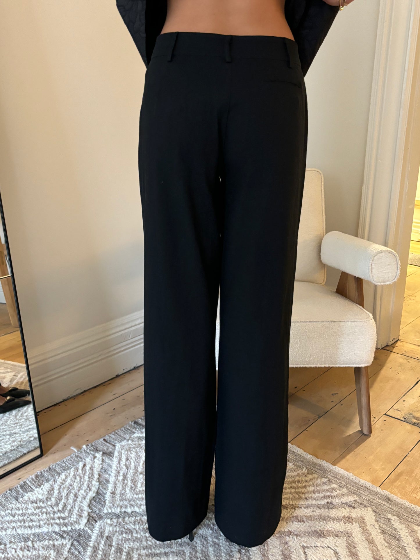 The Low Waisted Bianca Pant in Black