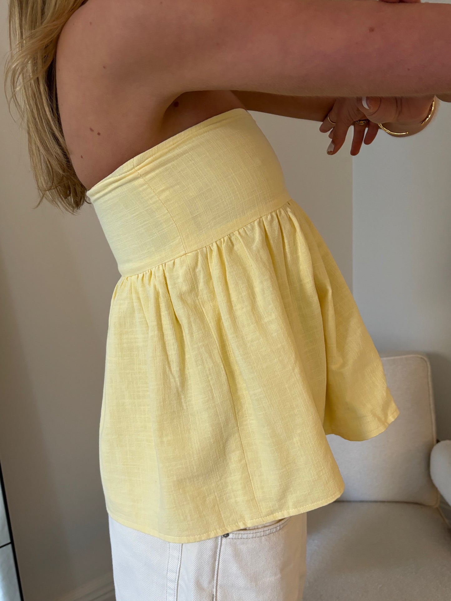 The Charlotte Puffy Top in Baby Yellow