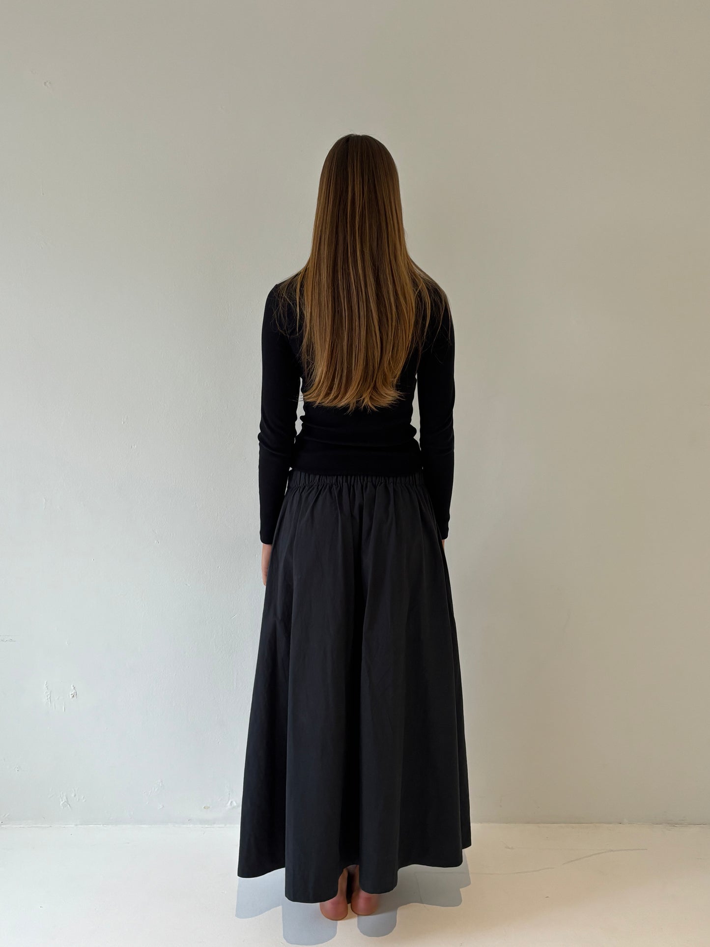 The Indy Skirt in Midnight Navy