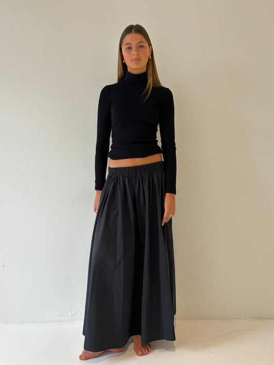 The Indy Skirt in Midnight Navy